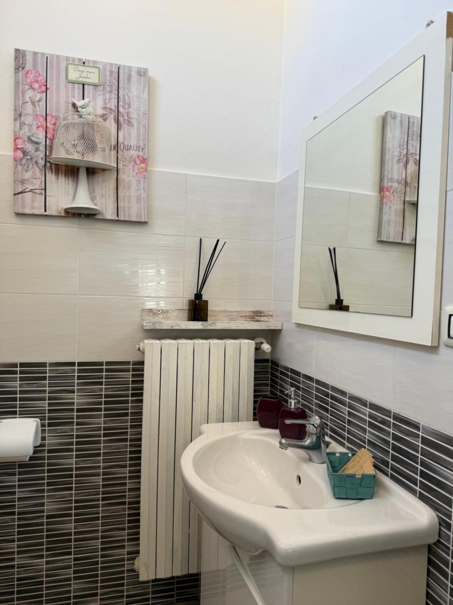 Easyrooms One 파르마 외부 사진